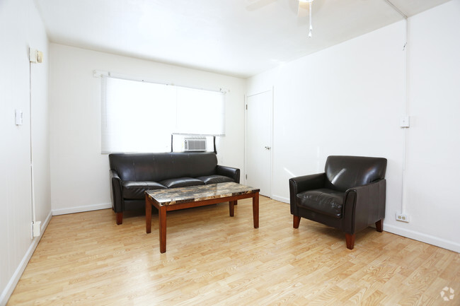 1 HAB, 1BA - sala de estar - 102 N Lincoln Ave