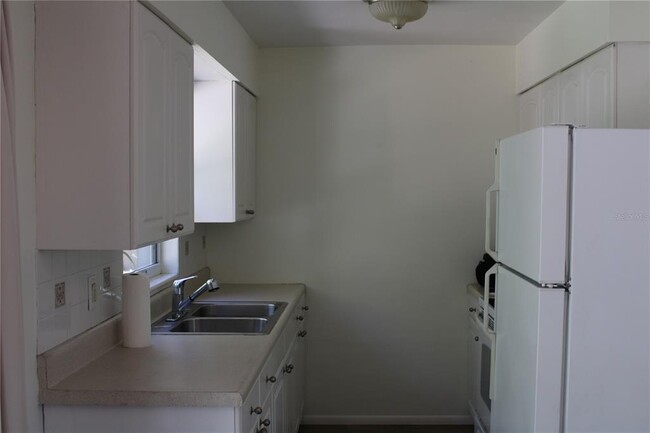 Building Photo - 4635 Hunter Ridge Dr
