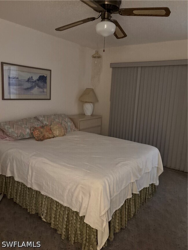 Foto del edificio - 9285 Lake Park Dr