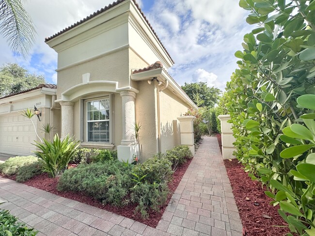 Building Photo - 8409 Staniel Cay