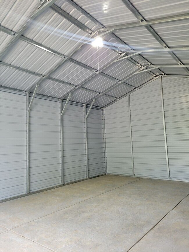 Foto del edificio - Newly remodeled 3 bedroom on the north sid...