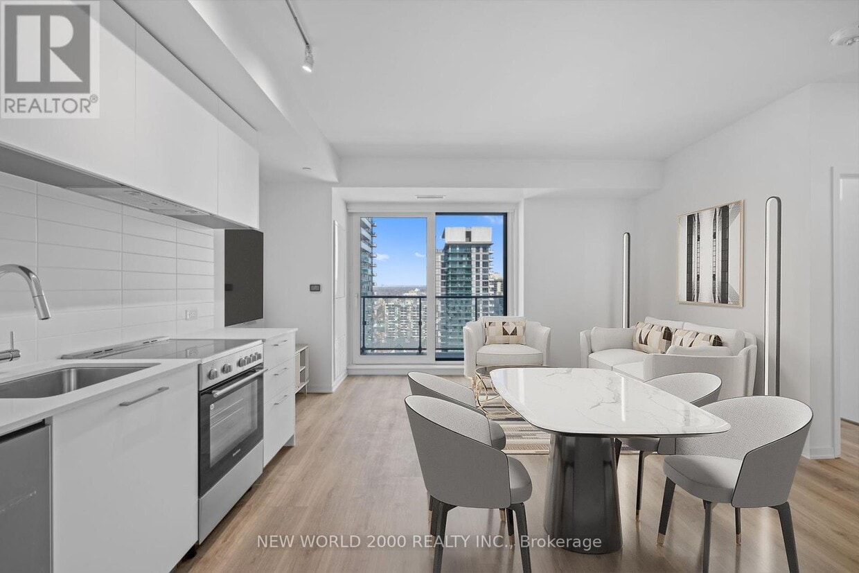 Photo principale - 101-3101 Roehampton Ave