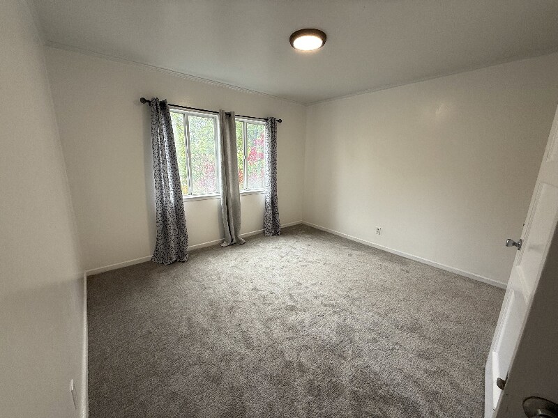 Foto principal - 360 Chester Ave