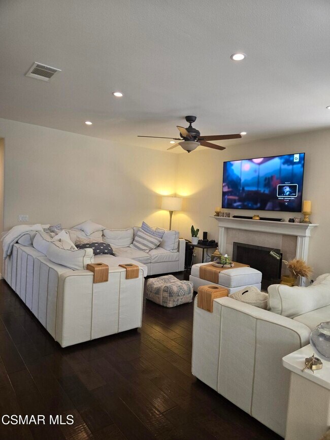 Foto del edificio - 6364 Deerbrook Rd