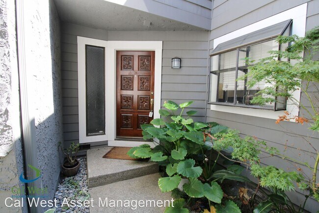 Foto del edificio - 3 br, 2.5 bath House - 1168 Capri Dr.