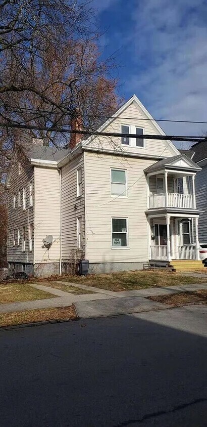 Primary Photo - 15 Marshall St
