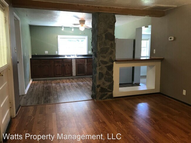 Building Photo - 2 br, 1 bath House - 148 Gladys Road