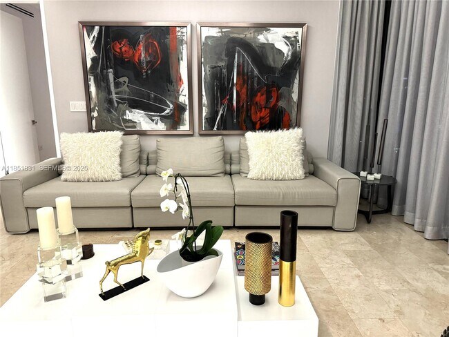 Foto del edificio - 88 SW 7th St