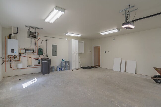 Foto del edificio - 3720 Birch Dell Dr