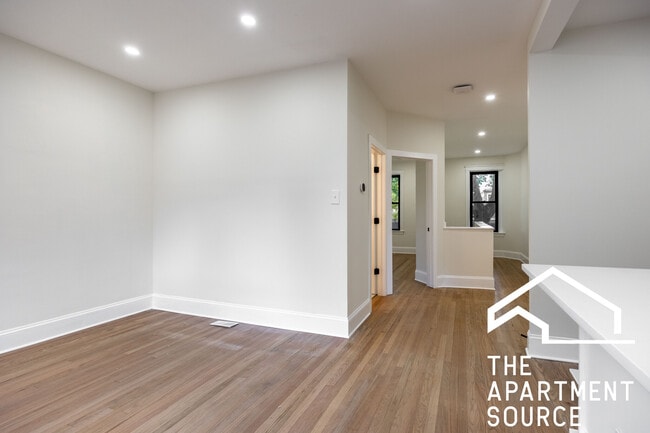 Foto del edificio - 4638 N Hamilton Ave