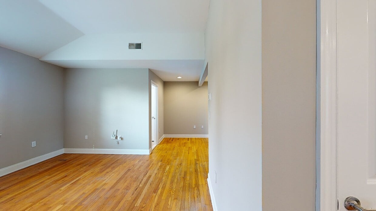 Photo - Rodgers Forge Apartments