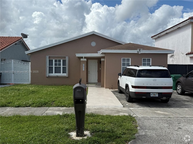 Building Photo - 13770 SW 17th Terrace