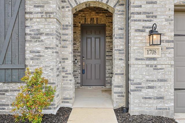 Building Photo - 1708 Pegasus Dr
