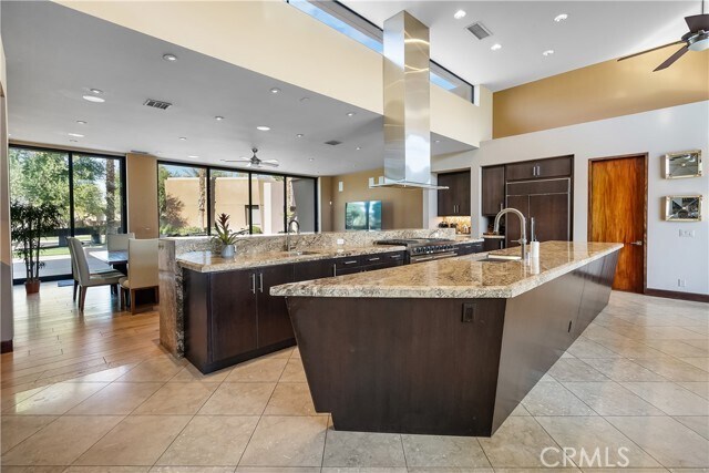 Foto del edificio - 68 Royal St Georges Way