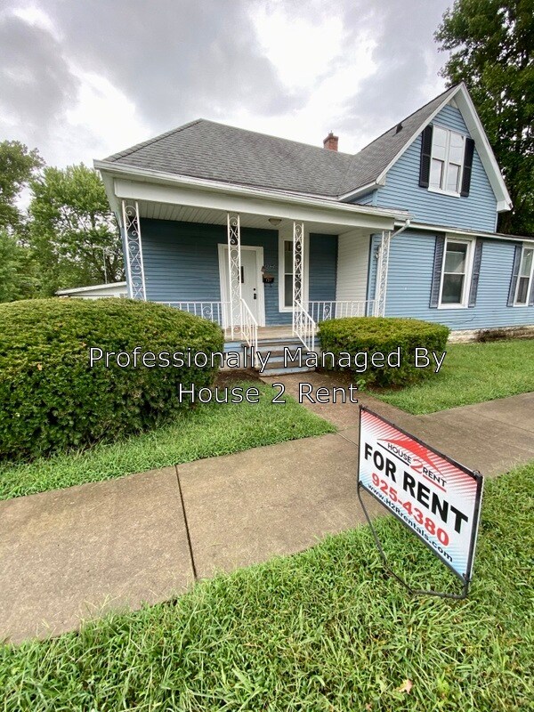 121 S 10th St, Herrin, IL 62948 House Rental in Herrin, IL