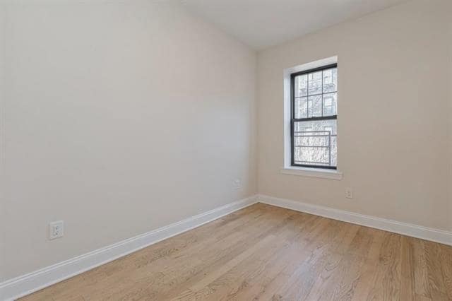 Foto del edificio - 84 Van Wagenen Ave