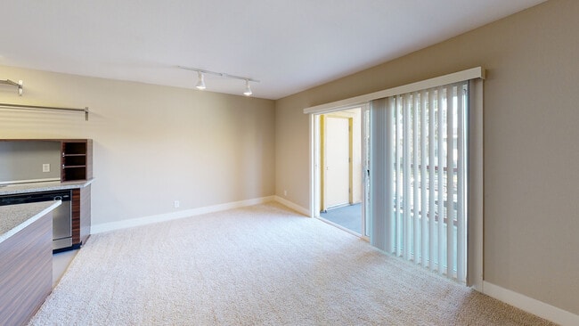 Interior Photo - CitySouth