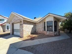 Building Photo - 923 Centennial Dr