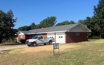 Building Photo - 568 Farm to Market Rd 1125