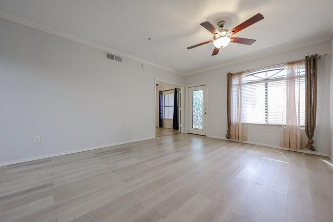Foto del edificio - 15095 N Thompson Peak Pkwy