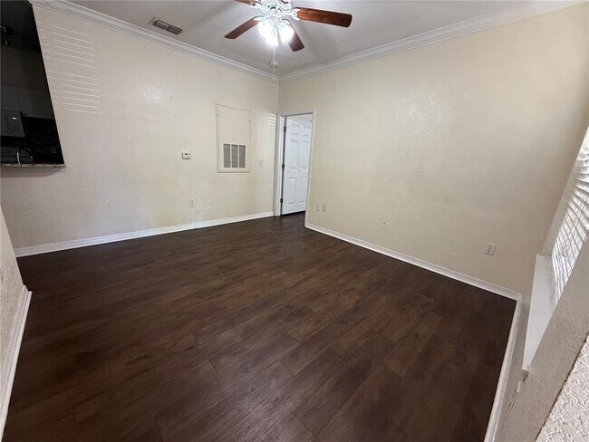 Foto del edificio - 875 Grand Regency Pointe