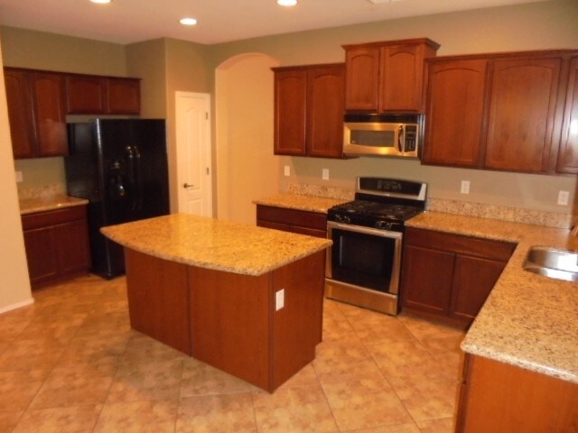 Building Photo - 14643 W Acapulco Ln