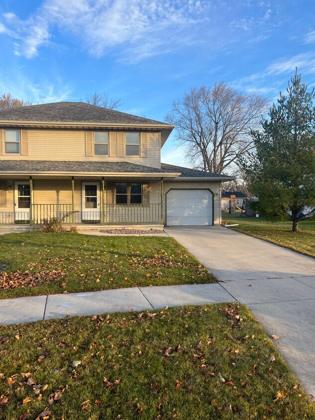 581 Evans Dr, Fond Du Lac, WI 54935 Townhome Rentals in Fond Du Lac WI