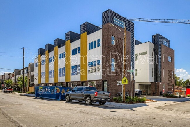 Building Photo - 4100 E Warren Ave