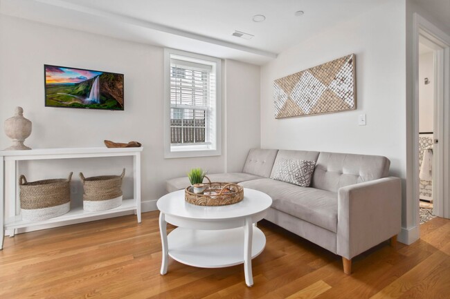 Building Photo - Winter Rental: Portside Walkabout (Dog-Friendly!)