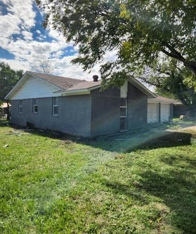 Building Photo - 2806 Sharon Dr