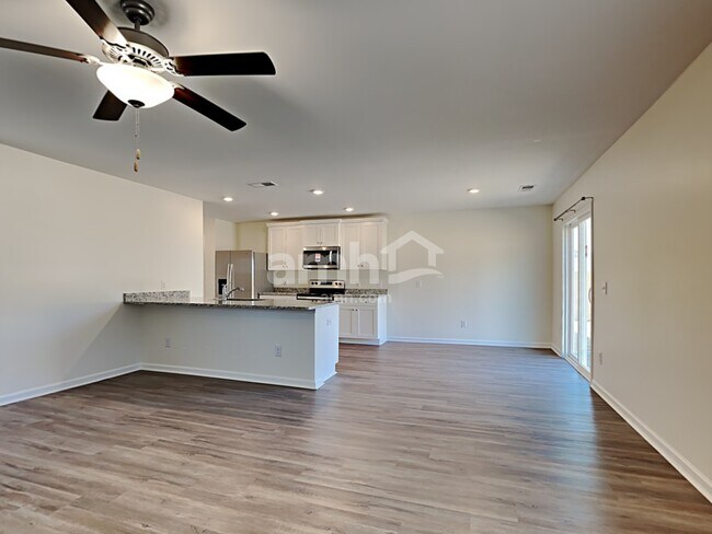 Foto del edificio - 1321 John Swann St