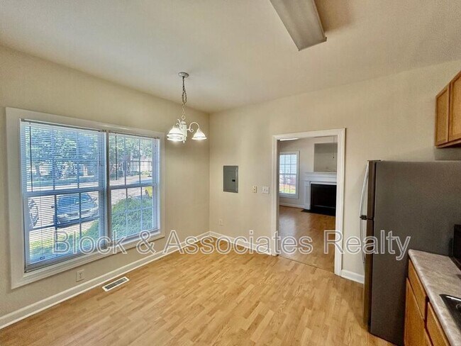 Foto del edificio - 2701 Sterling Park Drive