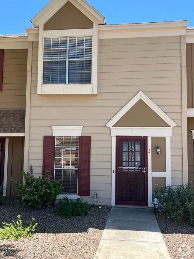 Granville Apartments for Rent with Hardwood Floors Phoenix, AZ 1