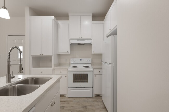 Foto del edificio - 2328 Summit Rd