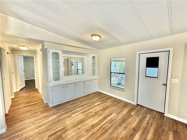 Foto del edificio - 1252 Henderson Creek Dr