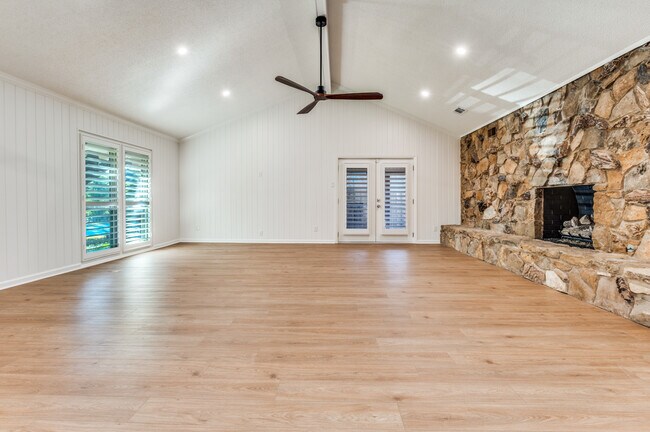 Foto del edificio - 9805 Airline Rd