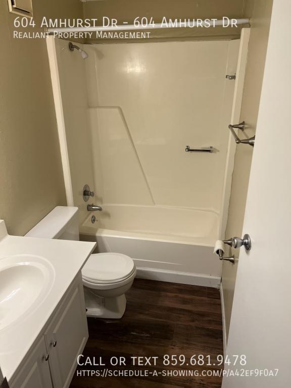 Building Photo - Amhurst Apartments, 604 Amhurst Dr