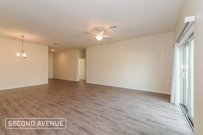 Foto del edificio - 1018 NW 8th Pl