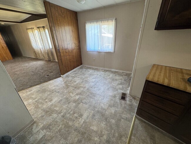 Foto del edificio - 2 bedroom 1 bath
