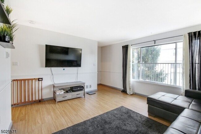 Foto del edificio - 404 Chestnut St