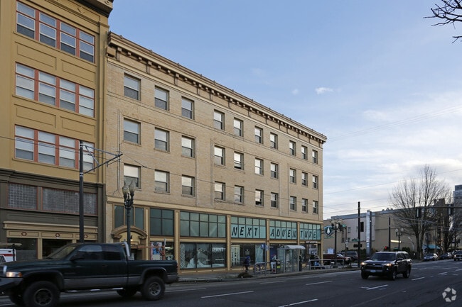 Building Photo - The Wilshire