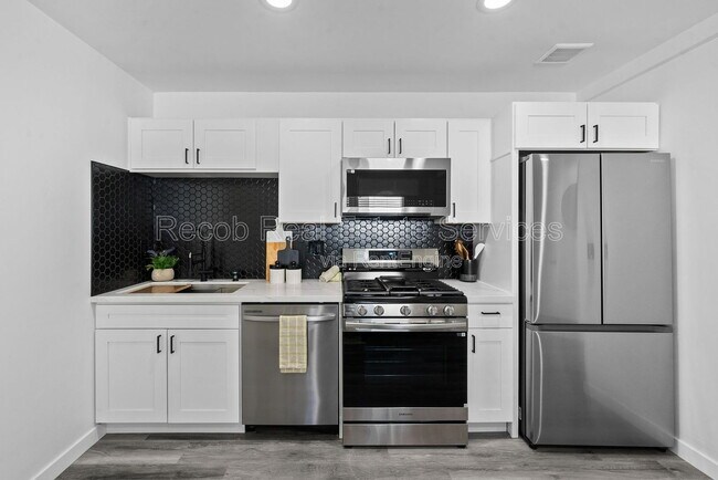 Foto del edificio - 5116 69th St