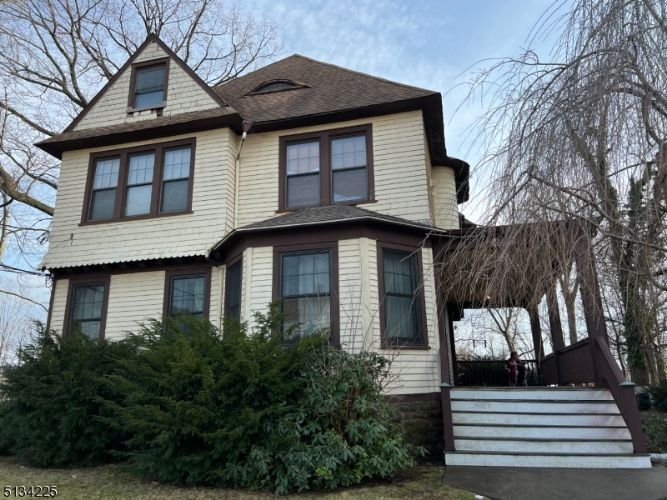 288 Montgomery St Unit 4, Bloomfield, NJ 07003 Condo for Rent in