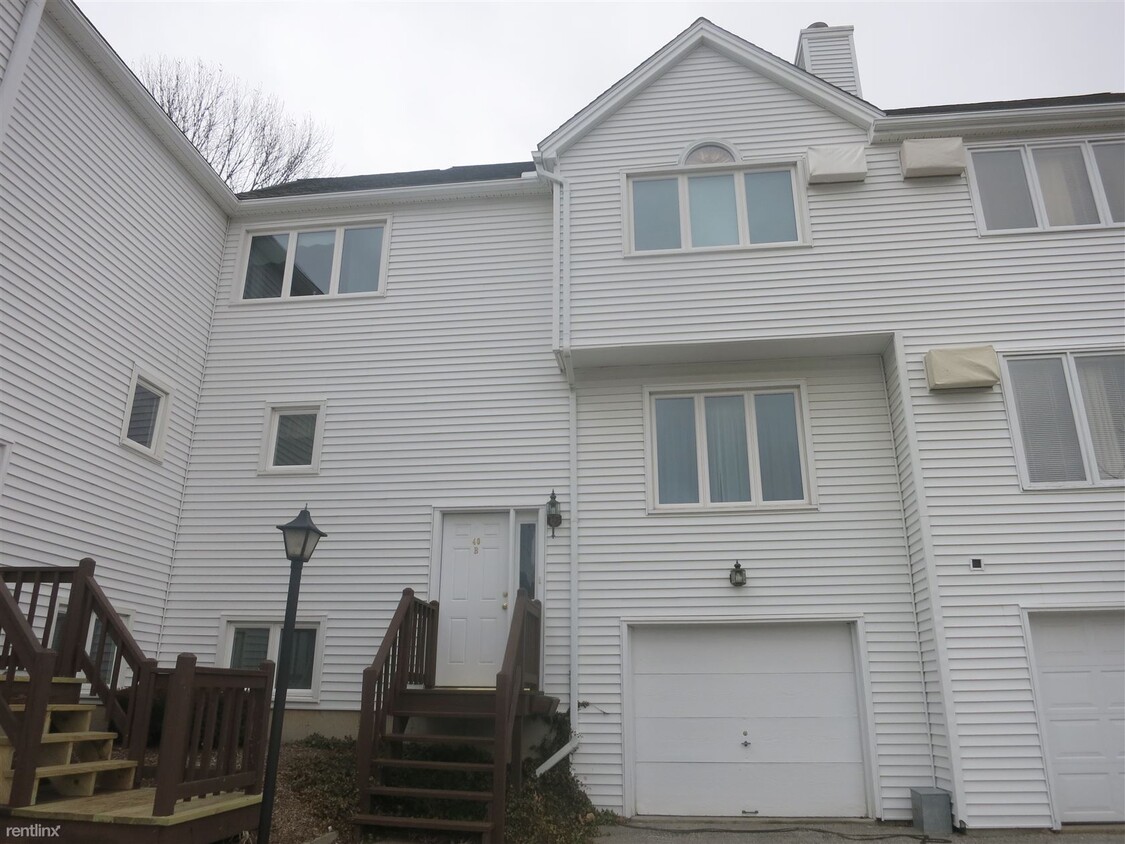 Primary Photo - 3 br, 1.5 bath Condo - 40B Eastbrook Hts