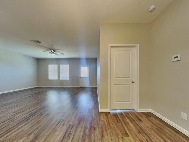 Building Photo - 871 Bunton Reserve Blvd