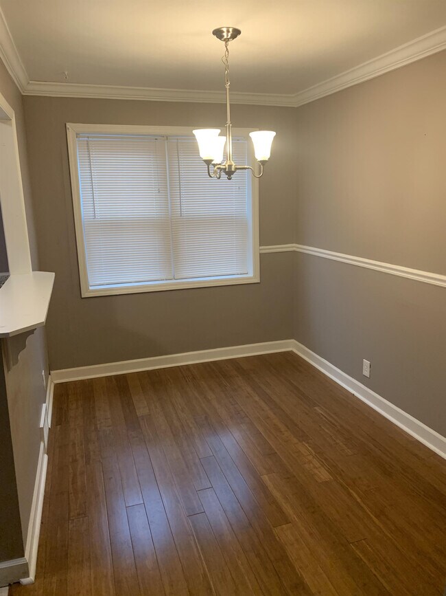 Building Photo - 6214 Sunshine Dr