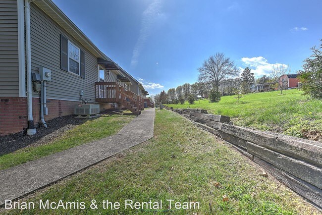 Building Photo - 2 br, 2 bath House - 202 Cambridgeshire Ct