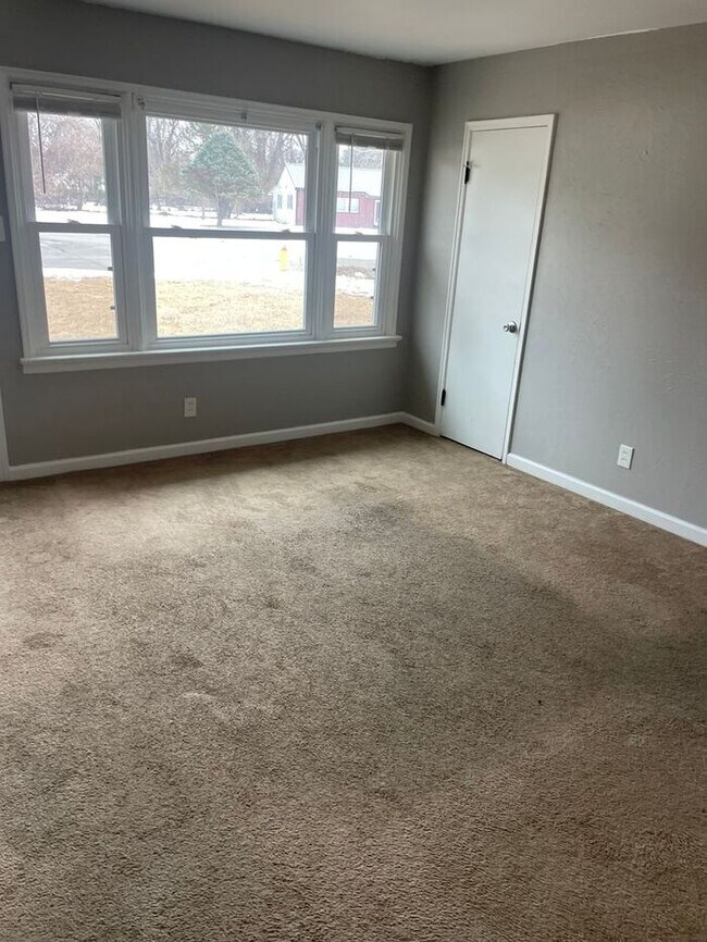 Foto del edificio - 3 Bedroom Ranch | Modern Updates & Natural Light