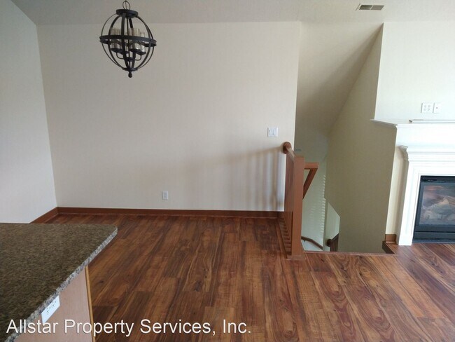 Building Photo - 2 br, 1 bath House - 821 White Cloud Lane #E