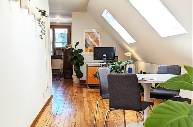Foto del edificio - 509 E Wilson St